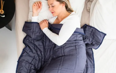 How to Choose a Cooling Weighted Blanket Without Overheating in 2026